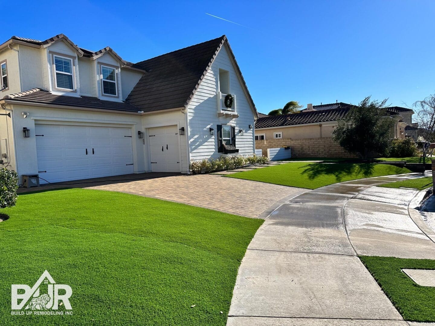 Moorpark turf and pavers after photo