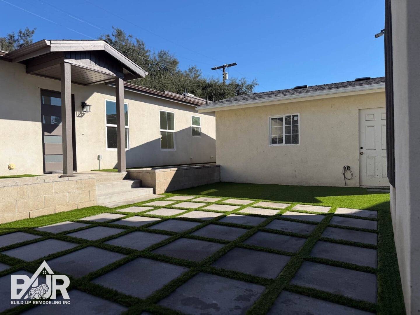 Decorative gravel Eagle Rock turf project