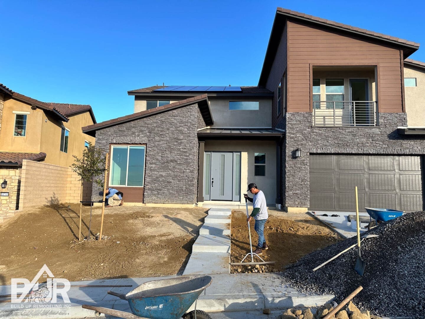 Porter Ranch front yard before photo 3