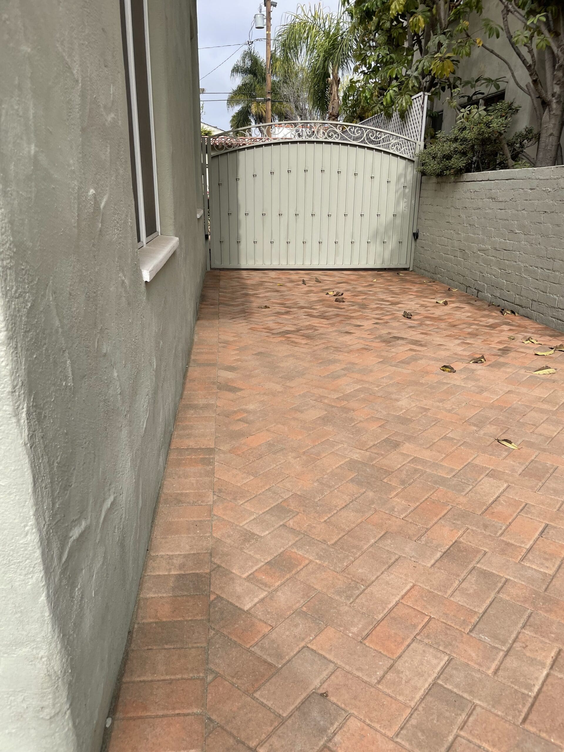 Finished paver driveway detail in Beverly Hills